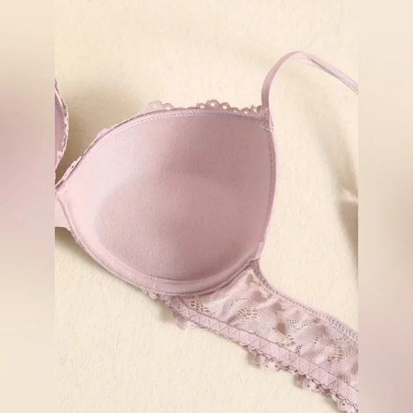 New baby pink lingerie set, padded push up, lace panty 34c - Picture 2 of 2